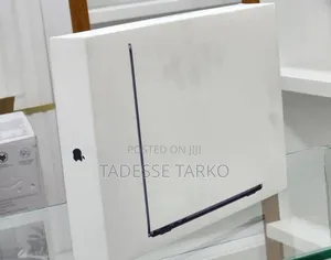 New Laptop Apple MacBook Air 2025 M4 13-inch 16GB Apple M4 SSD 256GB