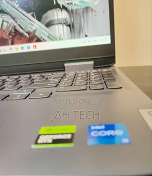 New Laptop Lenovo LOQ 15IRH8 8GB Intel Core i5 SSD 1T