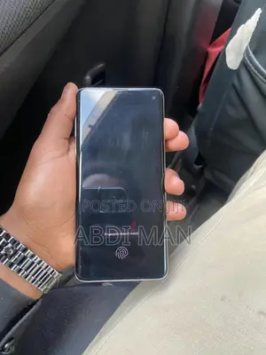 New Samsung Galaxy S10 128 GB Blue