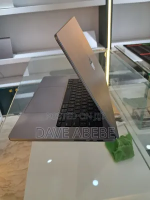 New Laptop Apple MacBook Pro M1 16GB Apple M1 SSD 1T