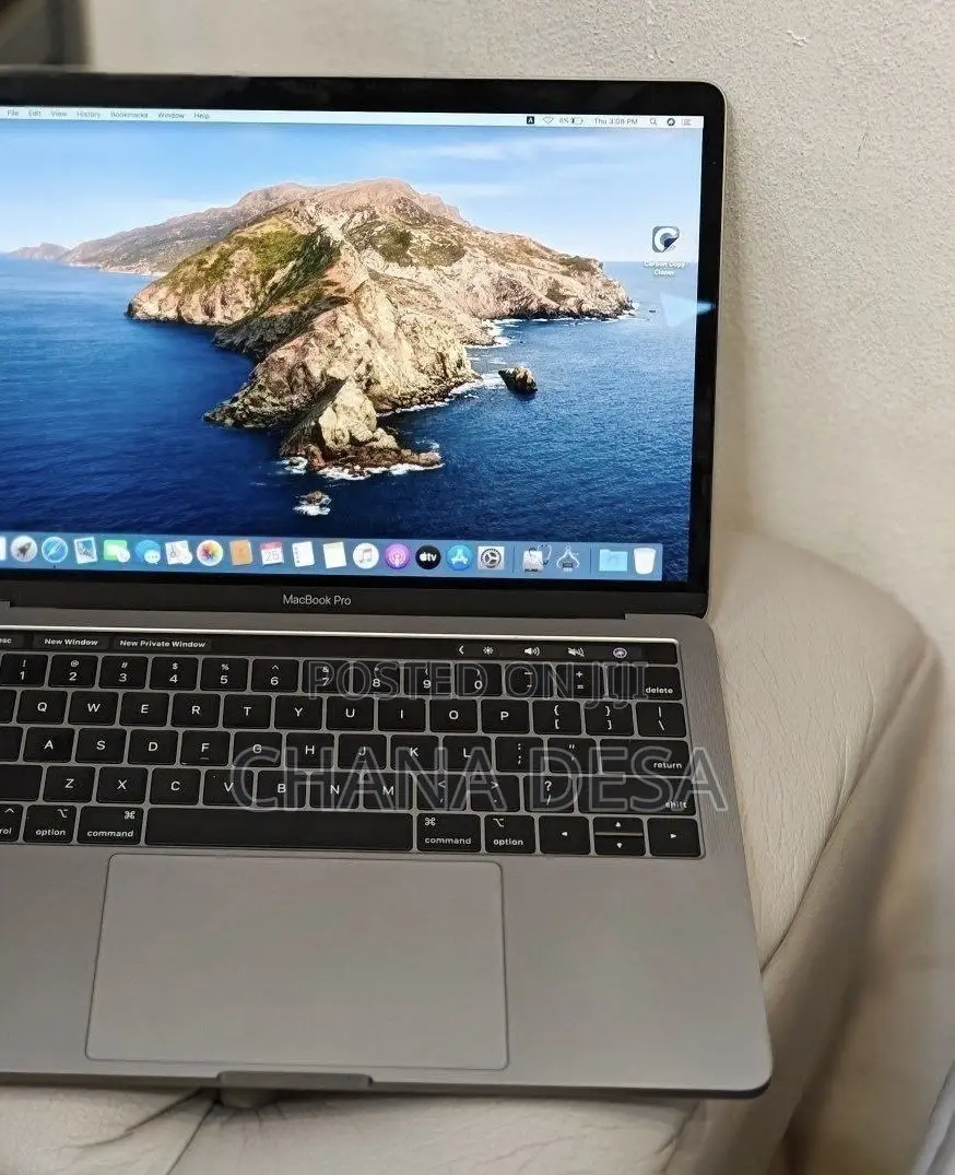 New Laptop Apple MacBook Pro 2019 16GB Intel Core i7 SSD 1T