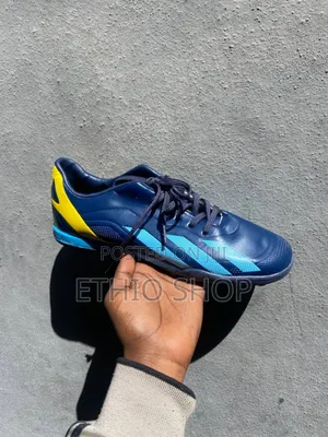 Adidas Football Shoes,ታኬታ