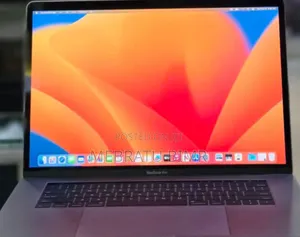 New Laptop Apple MacBook Pro 2017 16GB Intel Core i7 SSD 512GB
