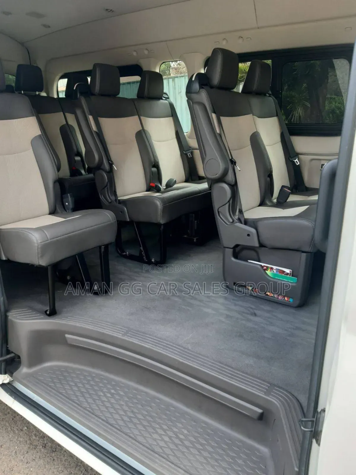 Toyota HiAce 2023 White