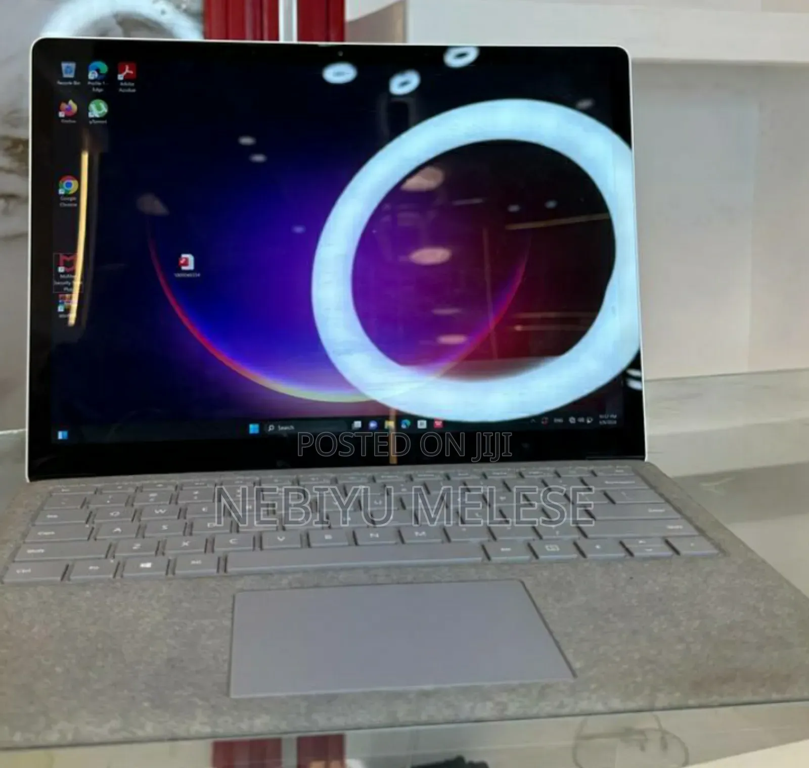 New Laptop Microsoft Surface 8GB Intel Core i5 SSD 256GB