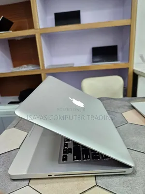 New Laptop Apple MacBook 2012 4GB Intel Core i5 HDD 500GB