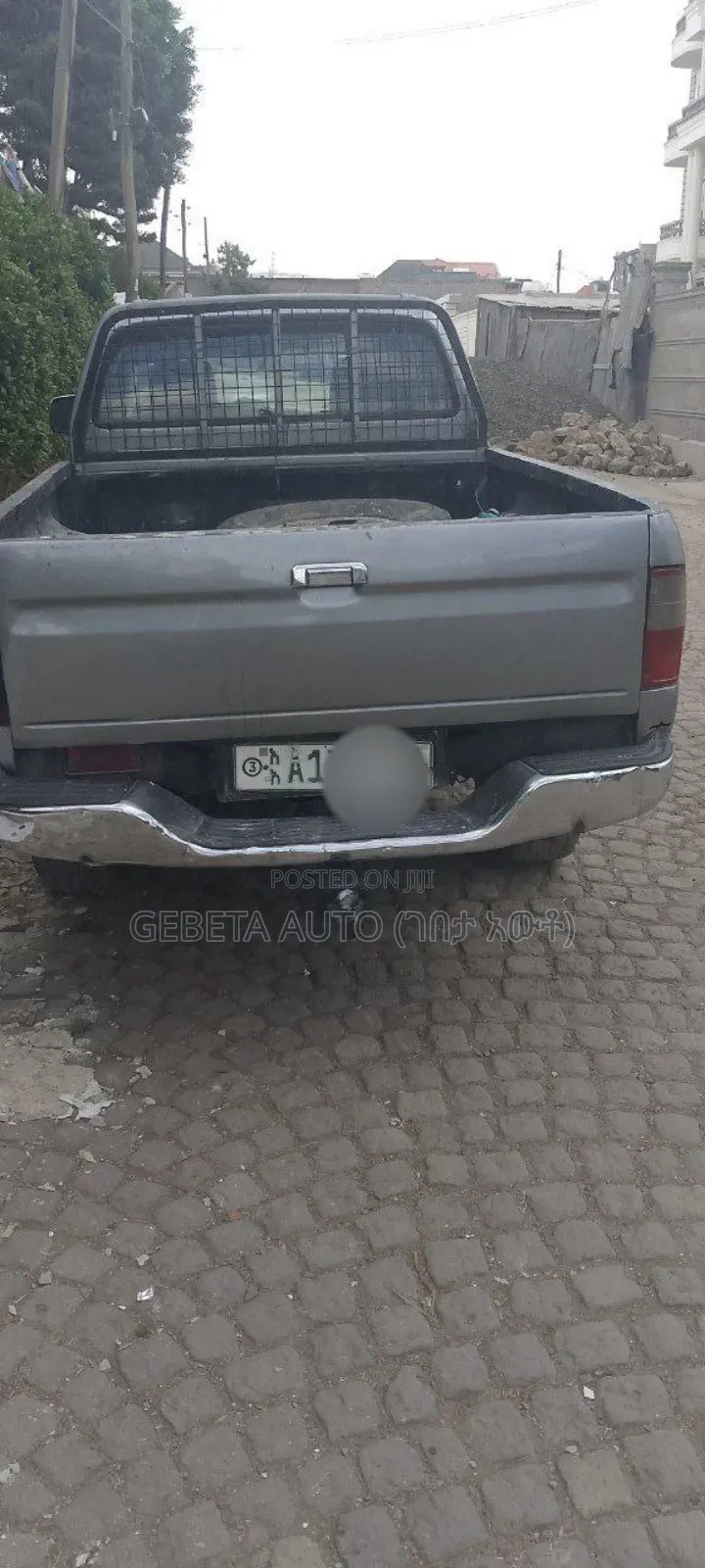 Toyota Hilux 2004 Gray