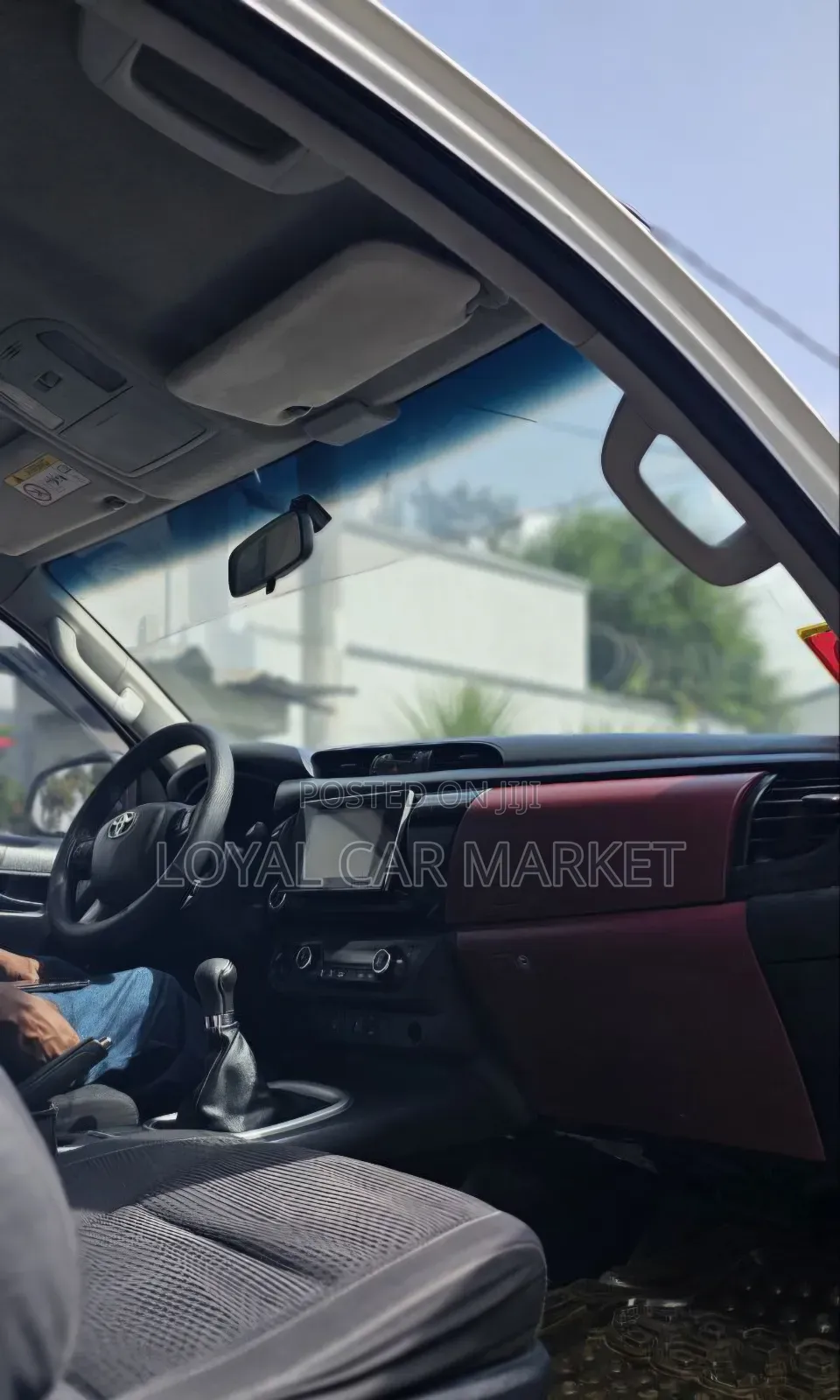 Toyota Hilux 2017 White