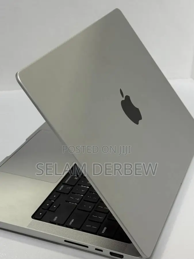 New Apple MacBook Pro 2023 M3 Max 14-inch 36GB Apple M3 Max SSD 1T