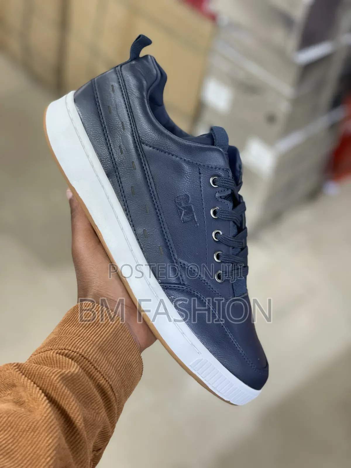 Cat Navy Blue Smooth Leather Sneakers (ባሉበት እንልካለን)