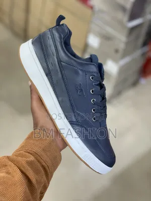 Cat Navy Blue Smooth Leather Sneakers (ባሉበት እንልካለን)