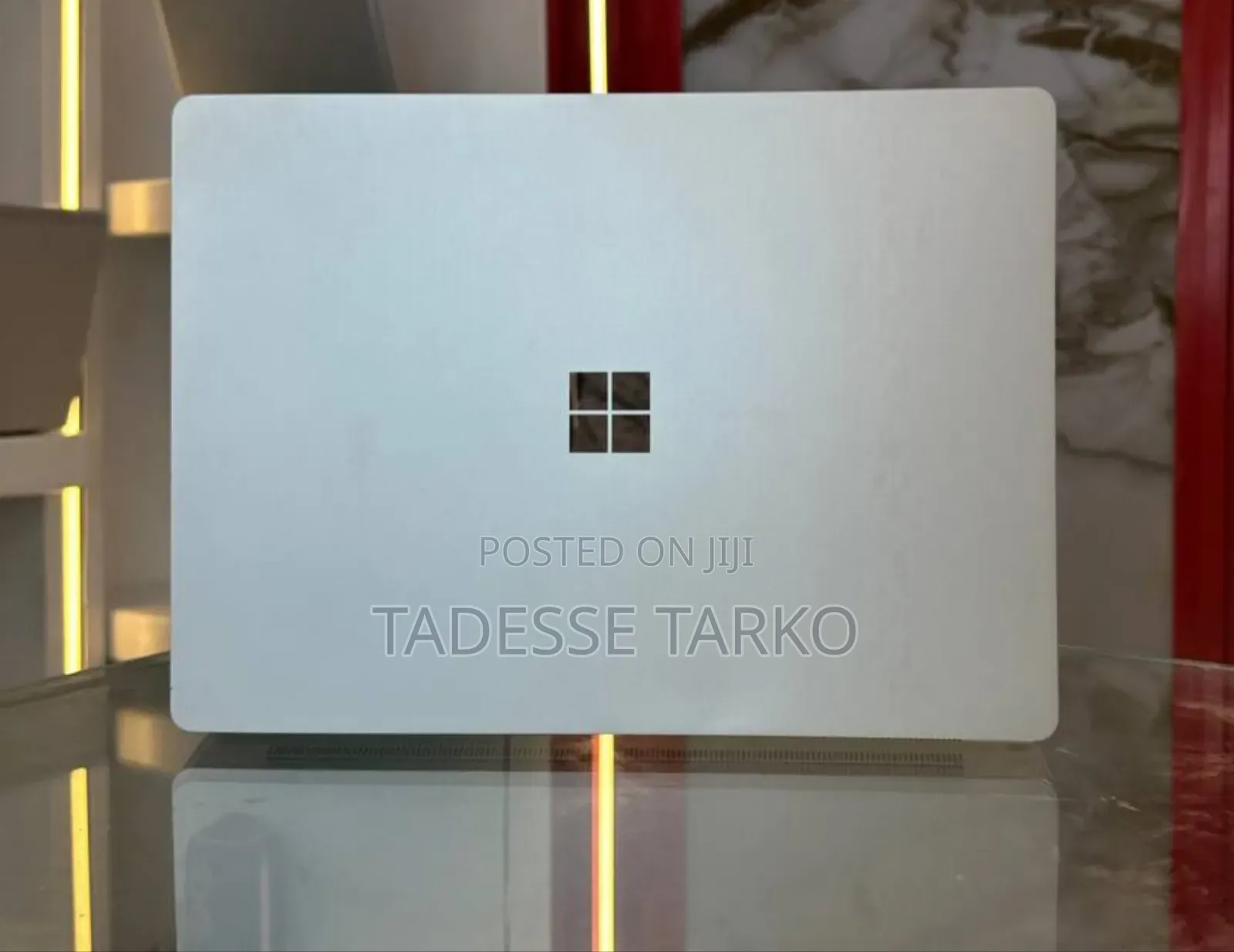 New Laptop Microsoft Surface 8GB Intel Core i5 SSD 256GB