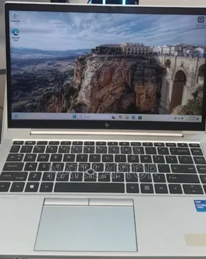 New Laptop HP EliteBook 840 G8 16GB Intel Core i5 SSD 512GB