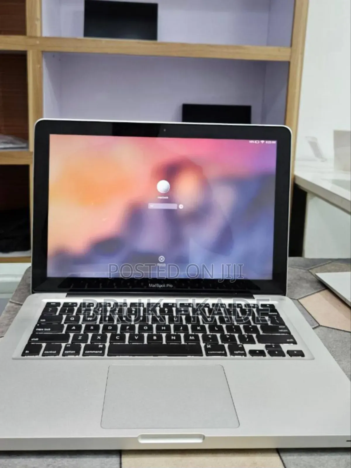 New Laptop Apple MacBook Pro 2012 4GB Intel Core i5 SSD 500GB