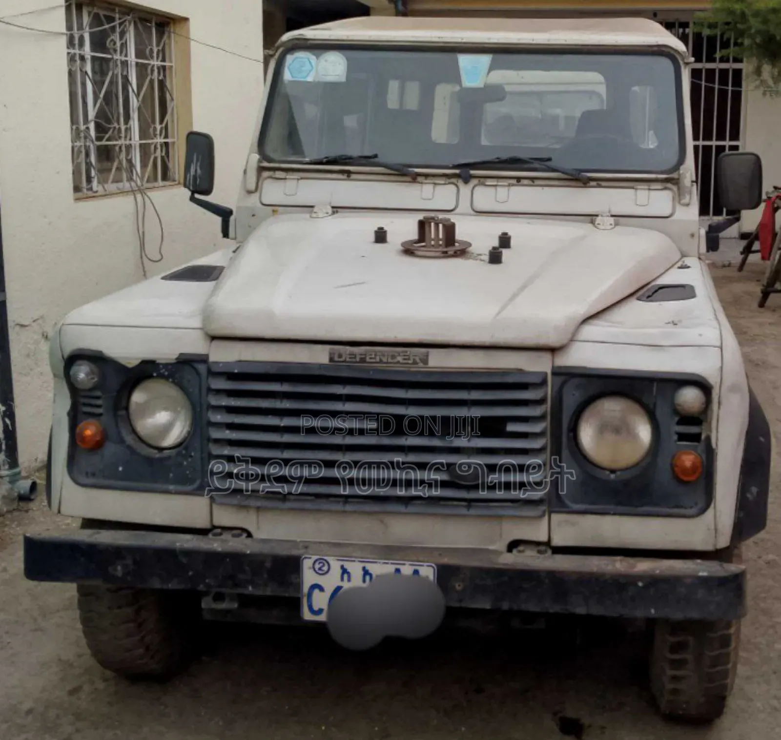 Land Rover Defender 2002 White