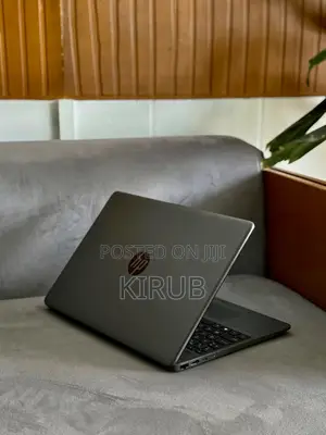 Laptop HP 15-dw1197nia 4GB Intel Core 3 HDD 1T
