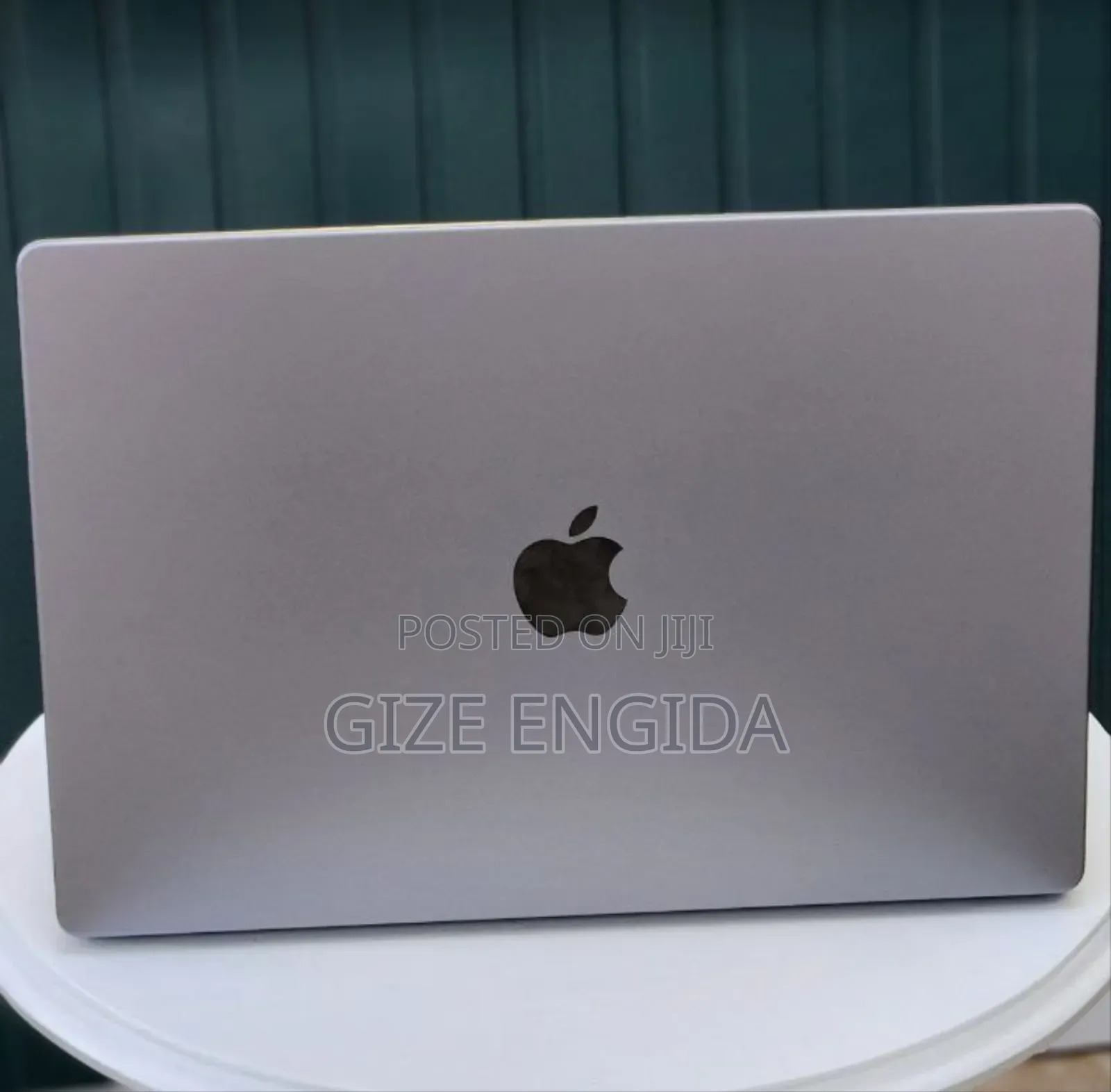 New Laptop Apple MacBook Pro M1 16GB Apple M1 Pro SSD 1T