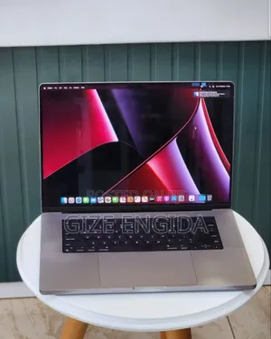 New Laptop Apple MacBook Pro M1 16GB Apple M1 Pro SSD 1T