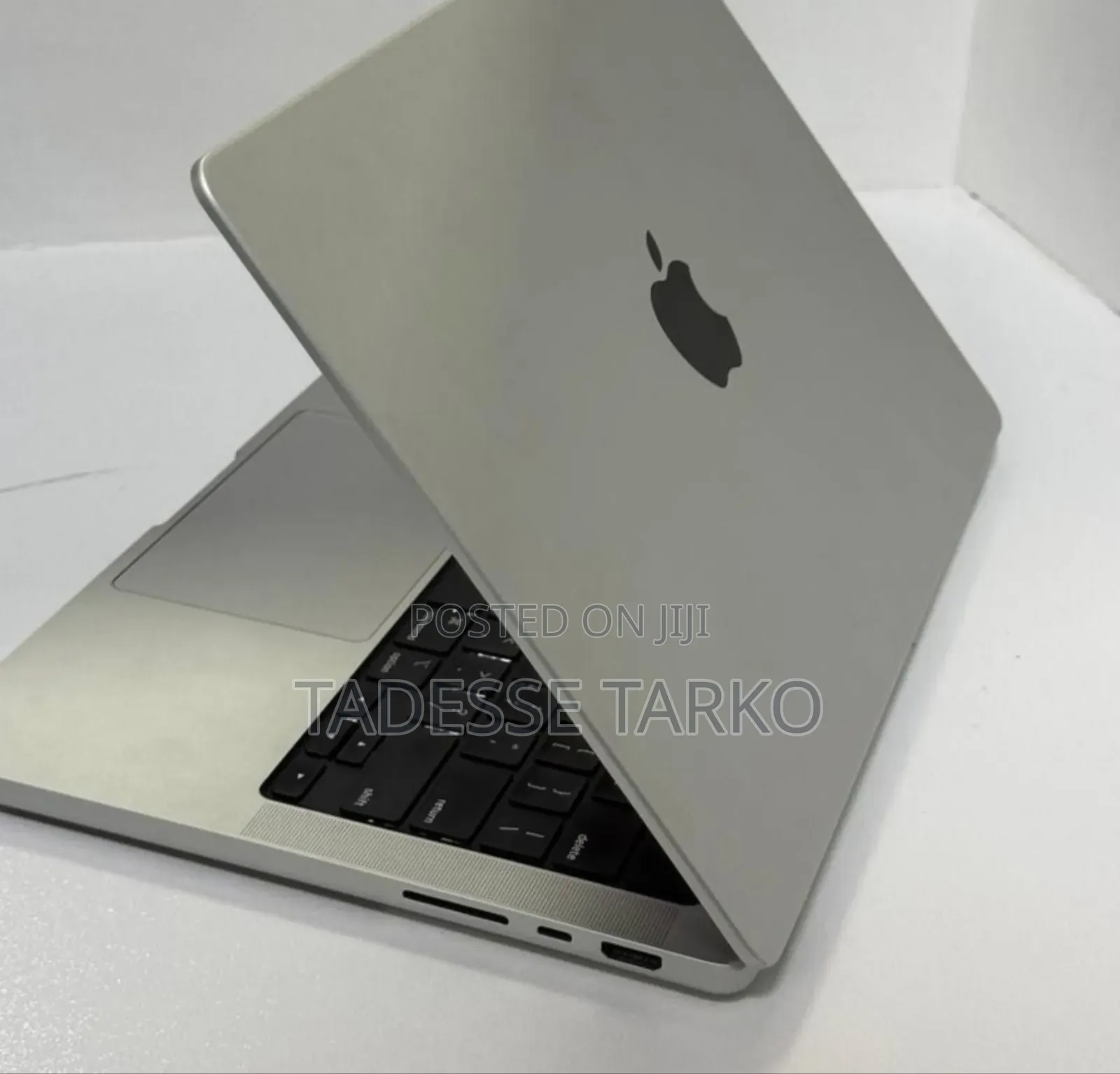 New Laptop Apple MacBook Pro 2023 M3 14-inch 36GB Apple M3 Pro SSD 1T