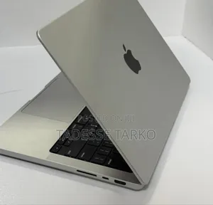 New Laptop Apple MacBook Pro 2023 M3 14-inch 36GB Apple M3 Pro SSD 1T