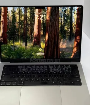 New Laptop Apple MacBook Pro 2023 M3 14-inch 36GB Apple M3 Pro SSD 1T