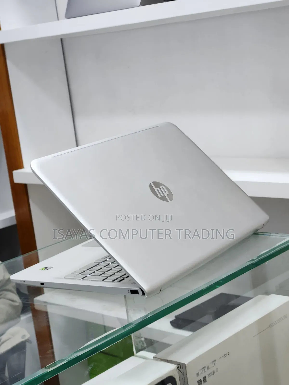 New Laptop HP Pavilion 15 8GB Intel Core i5 HDD+SSD 1T
