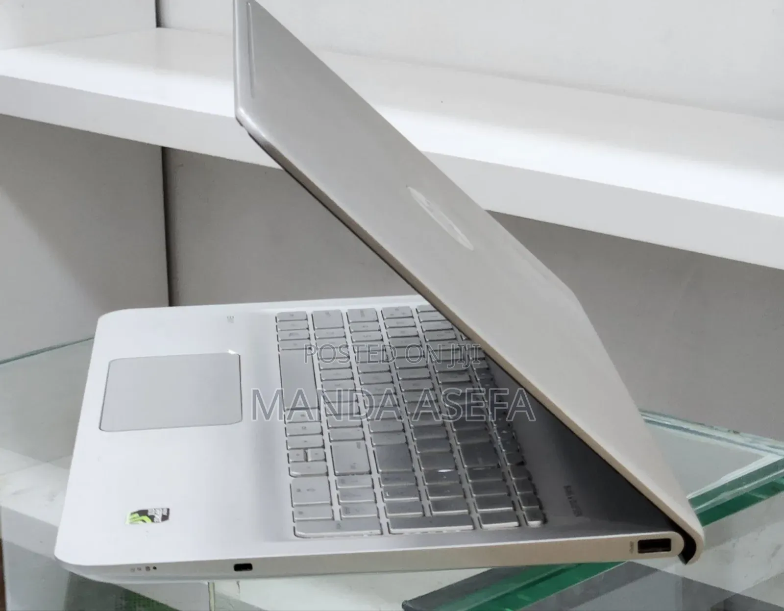 New Laptop HP Envy 15 8GB Intel Core i5 HDD+SSD 1T