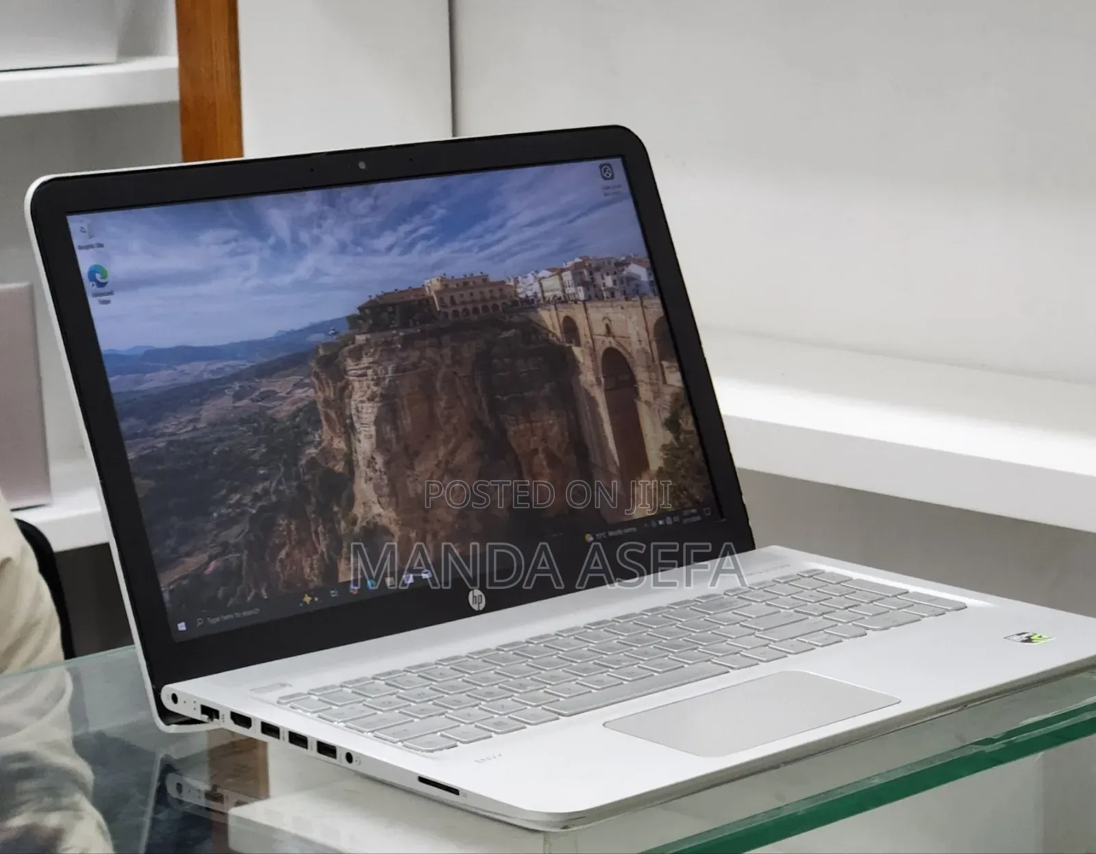 New Laptop HP Envy 15 8GB Intel Core i5 HDD+SSD 1T