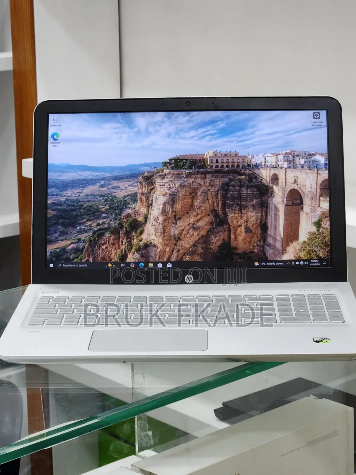 New Laptop HP Envy 15 8GB Intel Core i5 SSD 128GB