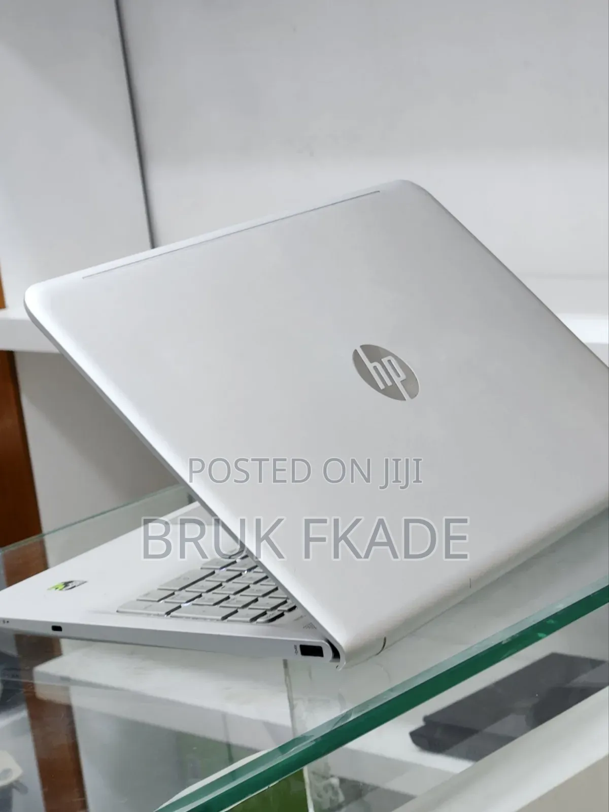 New Laptop HP Envy 15 8GB Intel Core i5 SSD 128GB