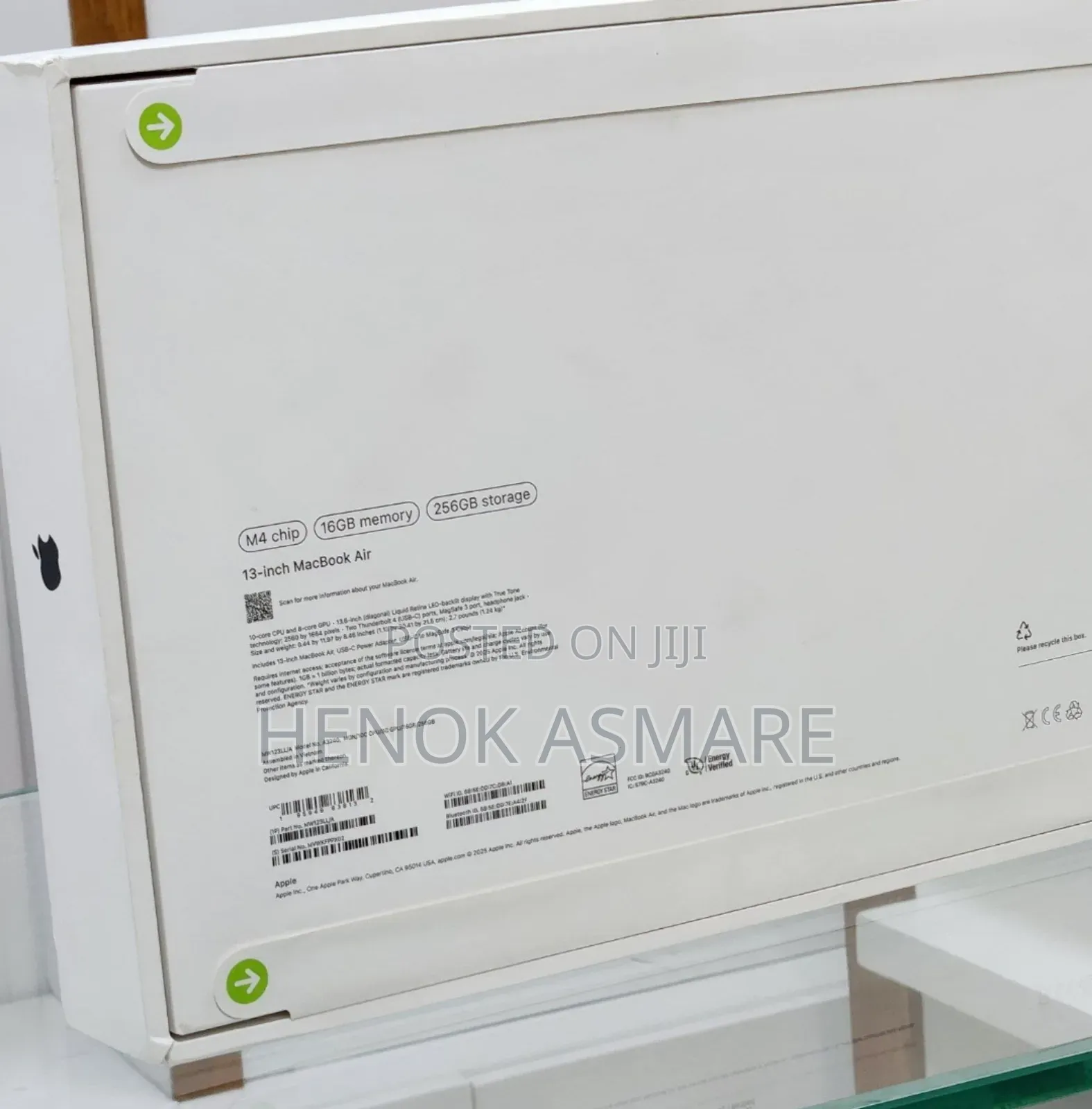 New Laptop Apple MacBook Pro 16GB Apple M4 SSD 256GB