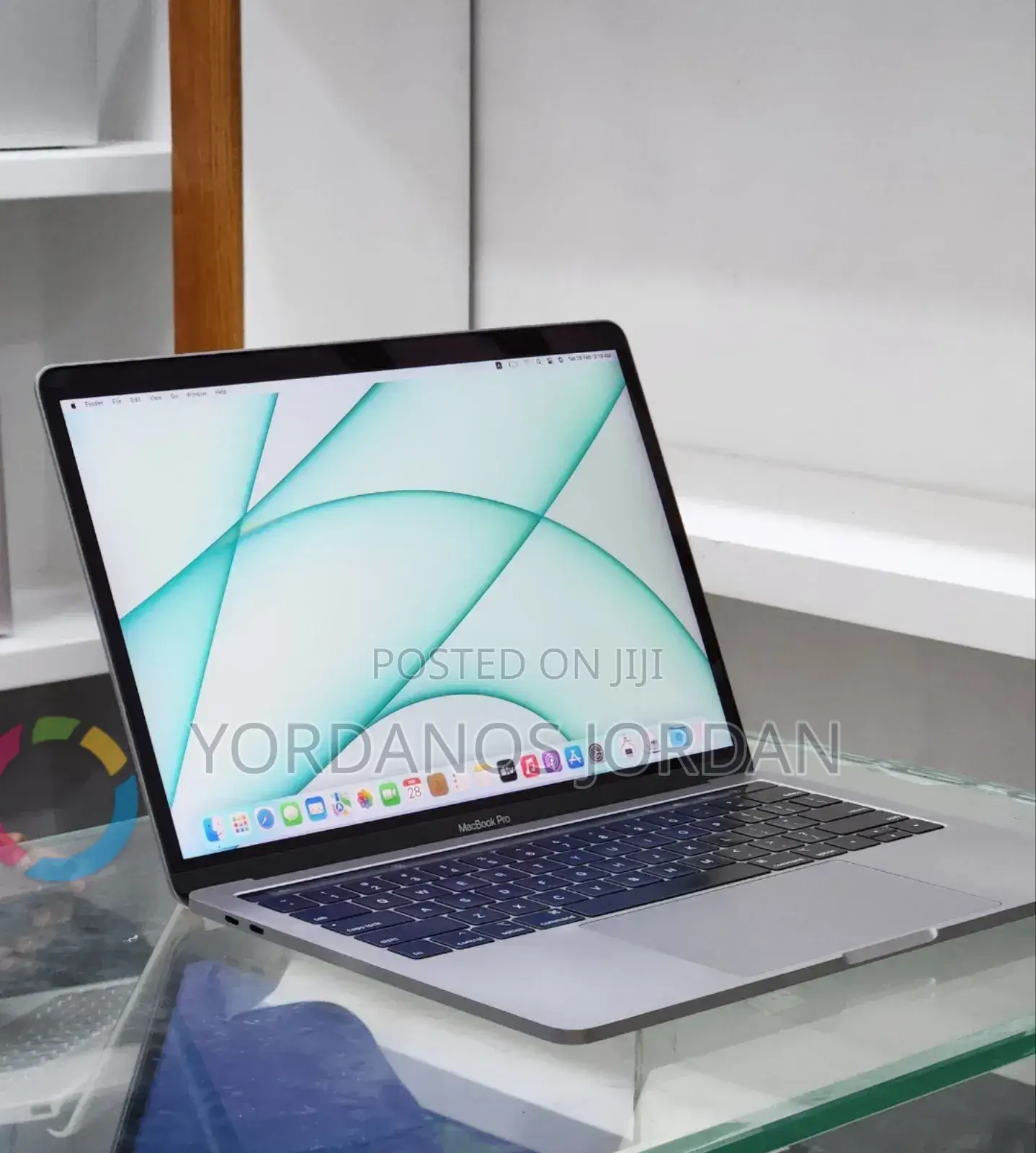 New Laptop Apple MacBook Pro 2019 16GB Intel Core i7 SSD 1T