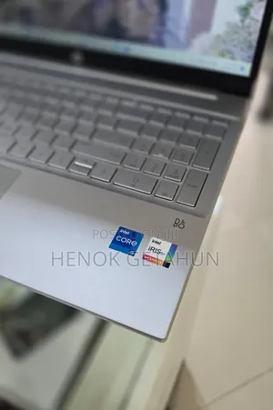 New Laptop HP Pavilion 15 8GB Intel Core i5 SSD 512GB