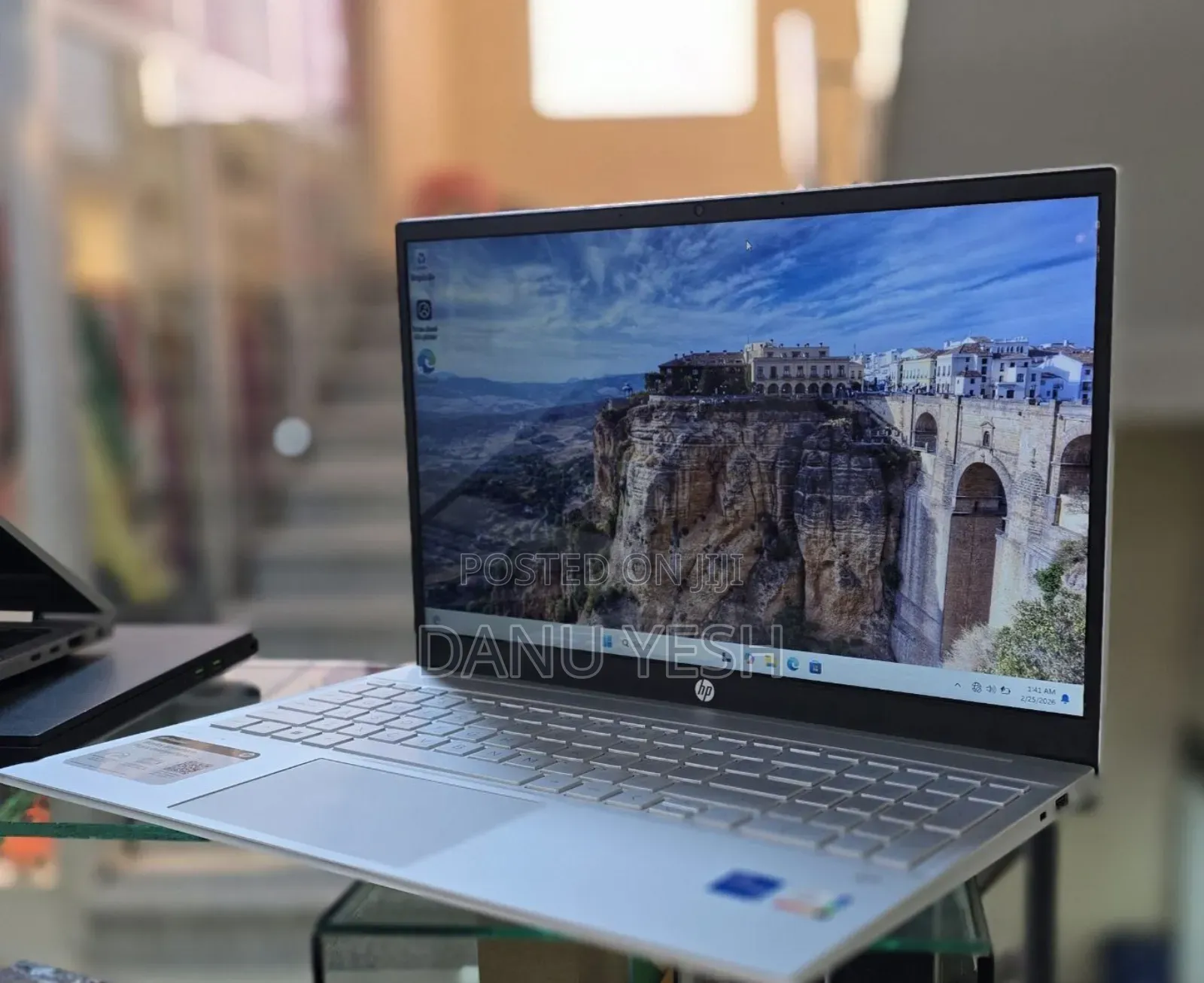 New Laptop HP Pavilion 15 8GB Intel Core i5 SSD 512GB