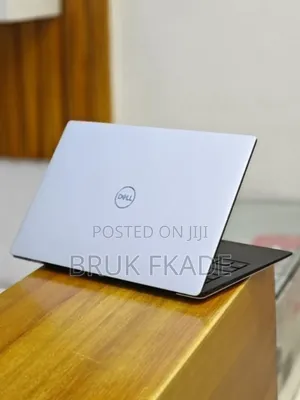 New Laptop Dell XPS 13 9370 8GB Intel Core i5 SSD 512GB