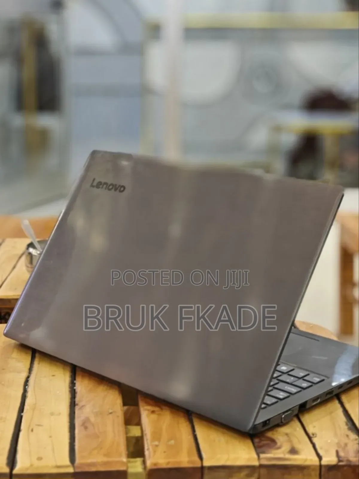 New Laptop Lenovo Ideapad 3 4GB Intel Core i3 SSD 1T