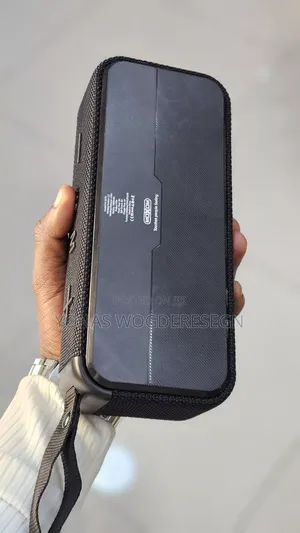 Moxom Bluetooth Speaker – Portable, High-Quality Sound