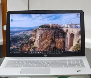 New Laptop HP Envy M6 8GB Intel Core i5 SSD 128GB