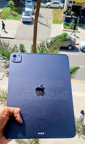 New Apple iPad Pro 11 (2025) 256 GB Black