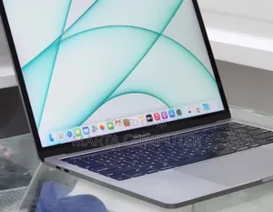 New Laptop Apple MacBook Pro 2019 16GB Intel Core i7 SSD 1T