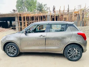 Suzuki Swift 2022 Gray