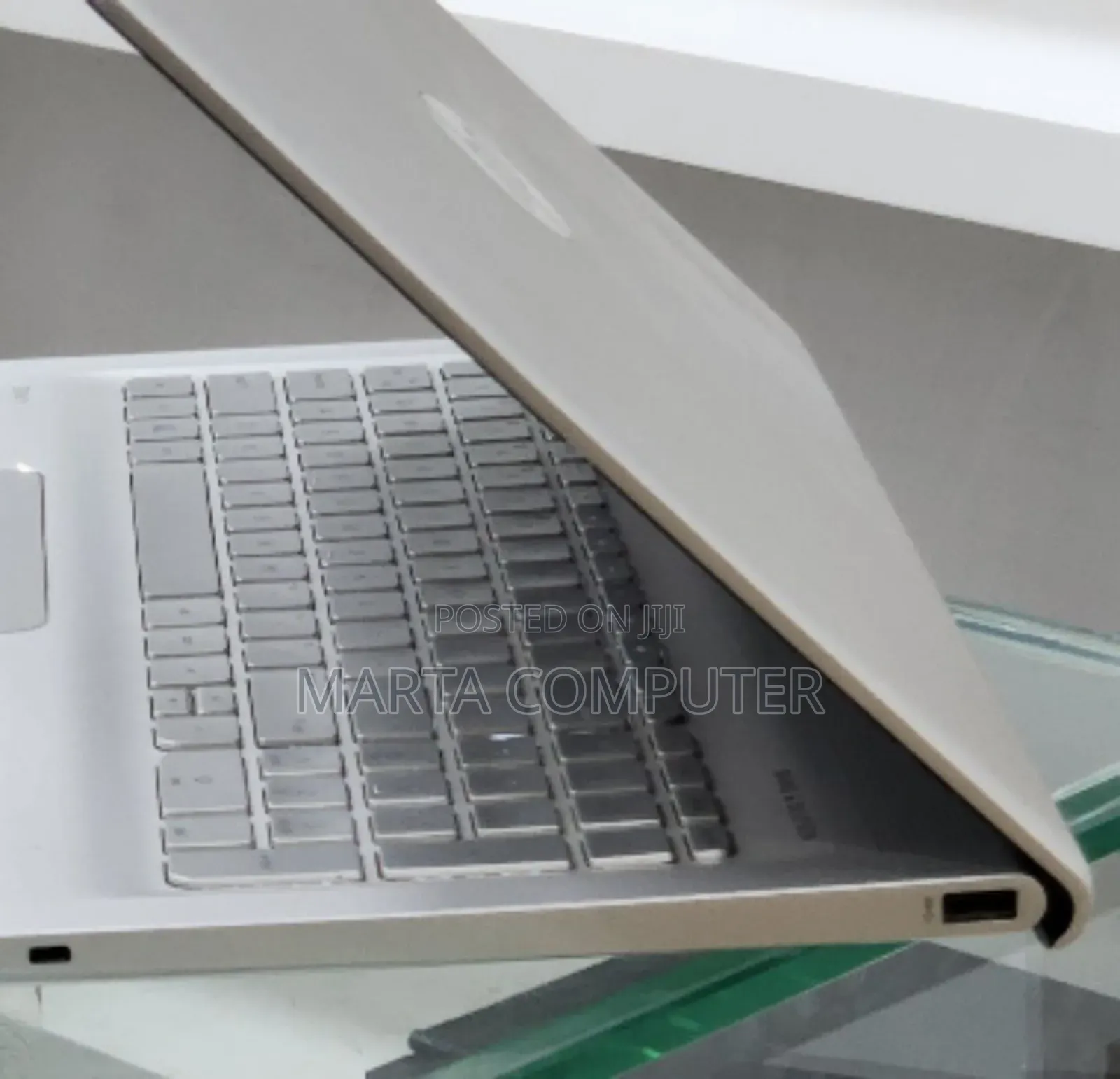 New Laptop HP Envy M6 8GB Intel Core i5 SSD 128GB