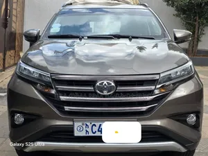 Toyota Rush 2023 Gold