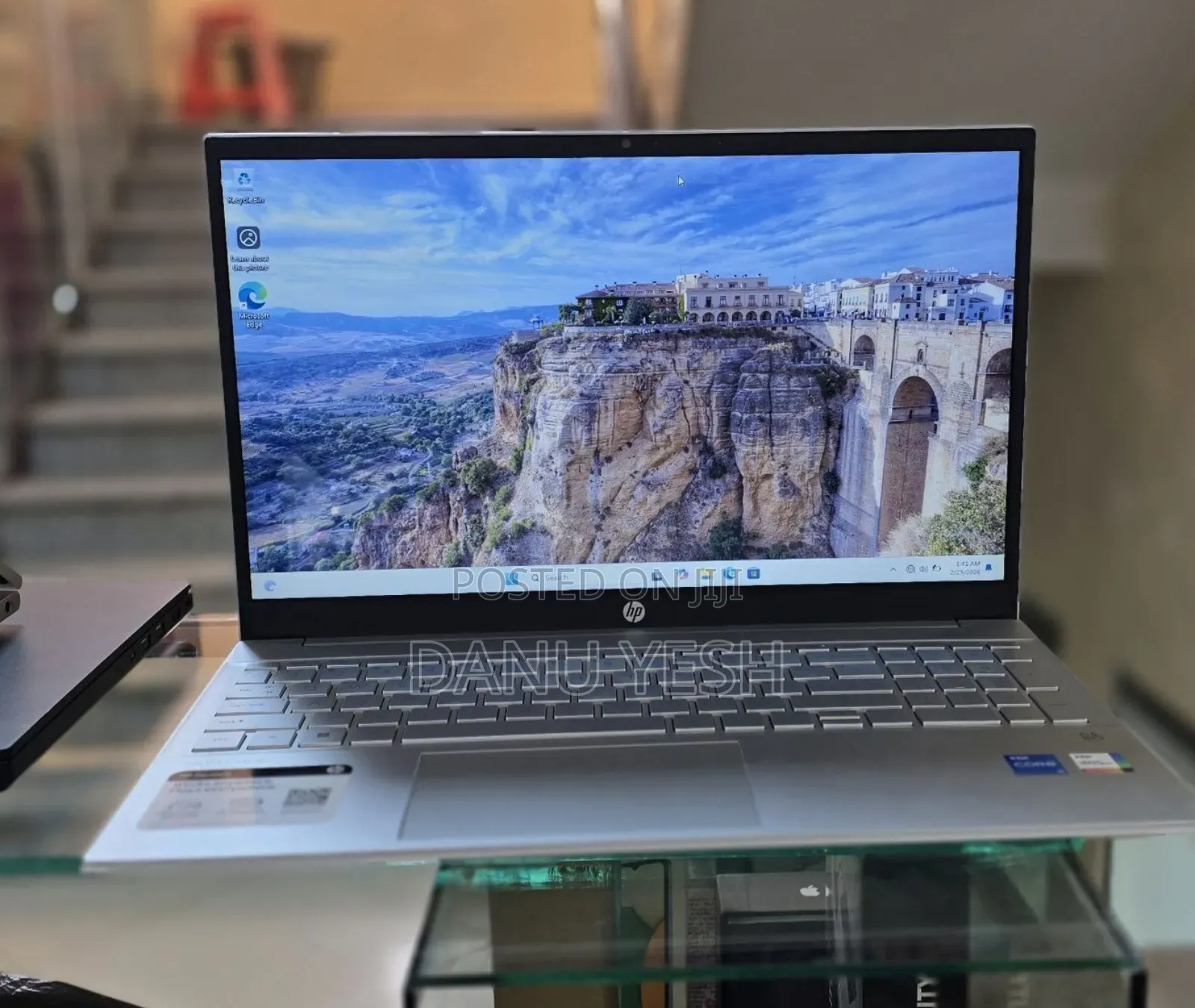 New Laptop HP Pavilion 15 8GB Intel Core i5 SSD 512GB