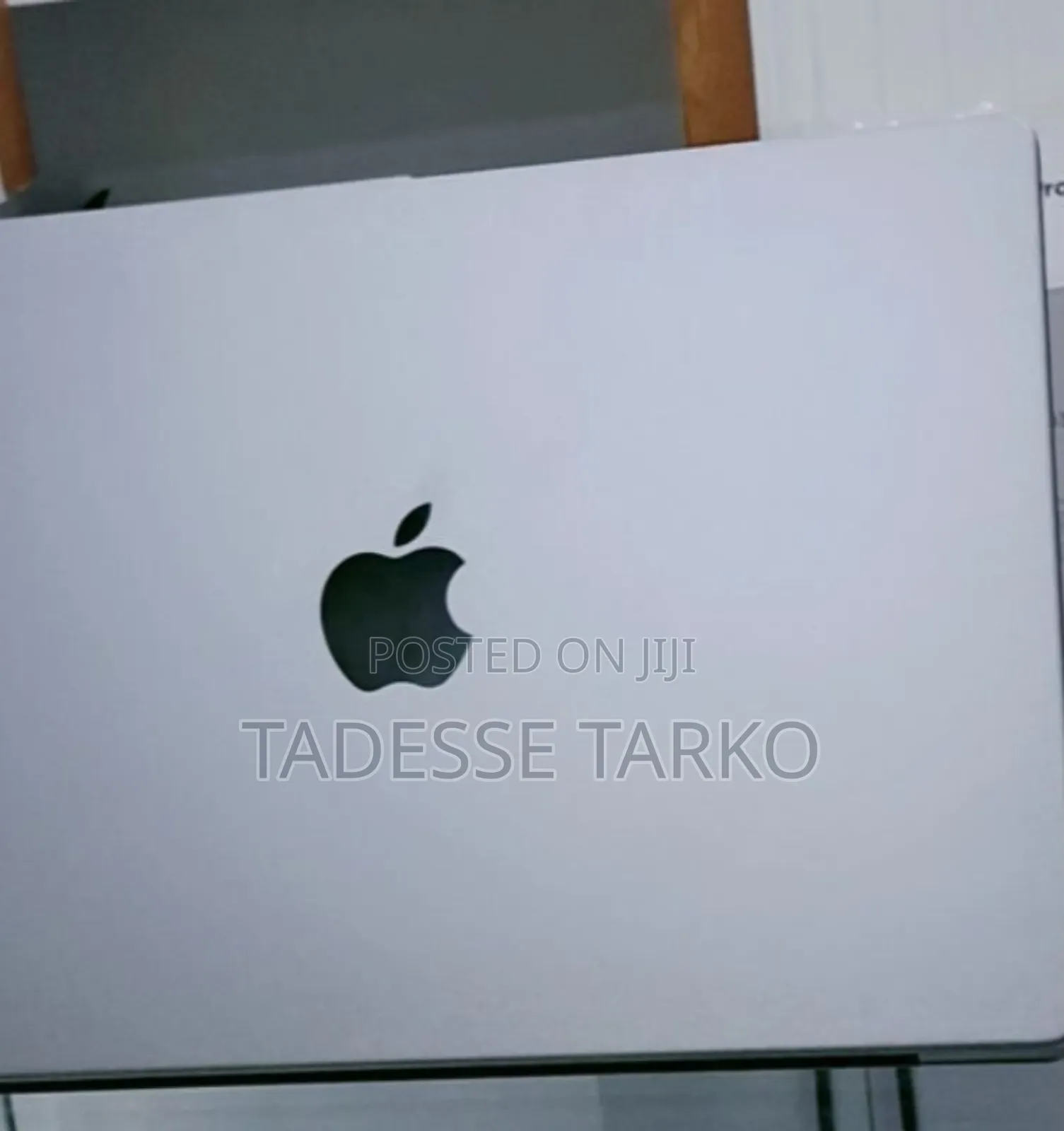 New Laptop Apple MacBook Pro 2021 M1 16GB Apple M1 Pro SSD 1T