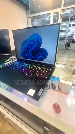 New Laptop Lenovo Lrgion 7i 32GB Intel Core i9 SSD 1T