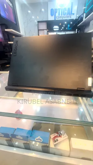 New Laptop Lenovo Lrgion 7i 32GB Intel Core i9 SSD 1T
