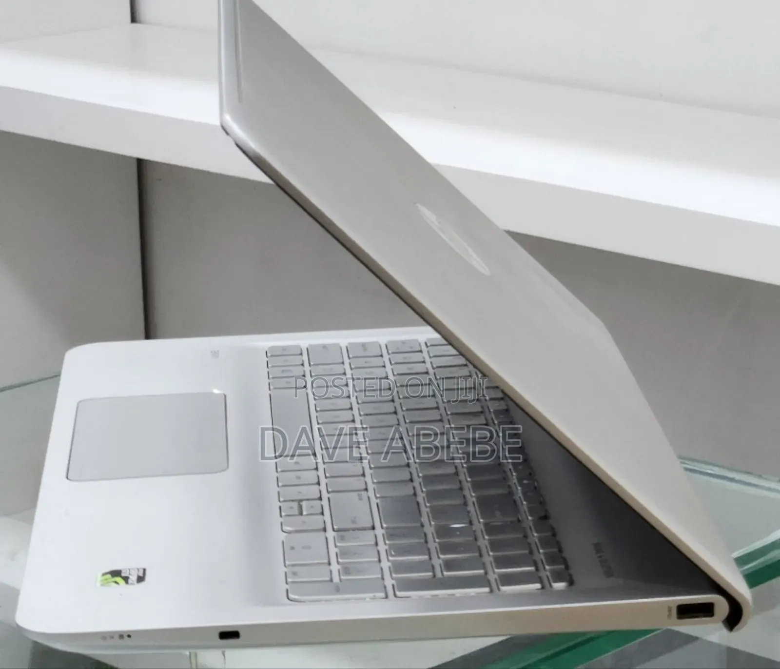 New Laptop HP Envy 15 8GB Intel Core i5 SSD 256GB