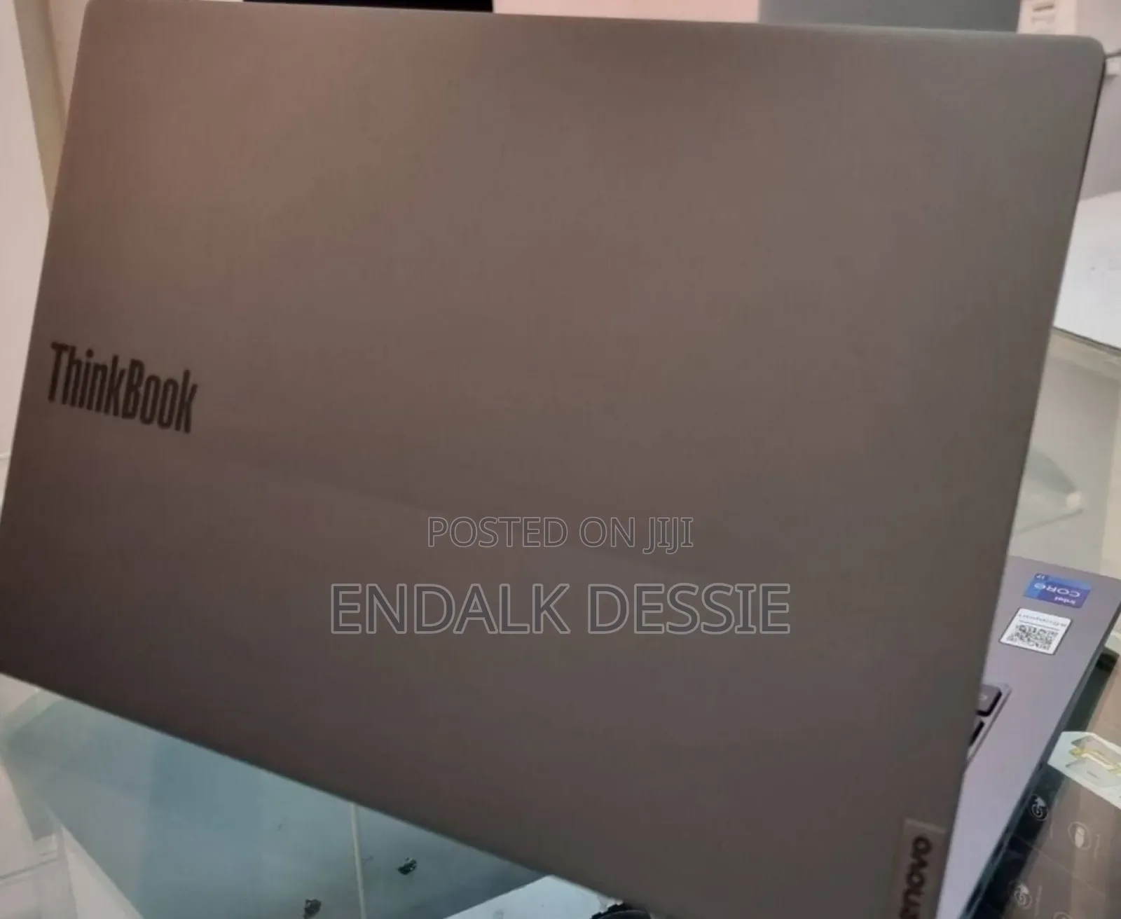 New Laptop Lenovo 8GB Intel Core i7 SSD 512GB