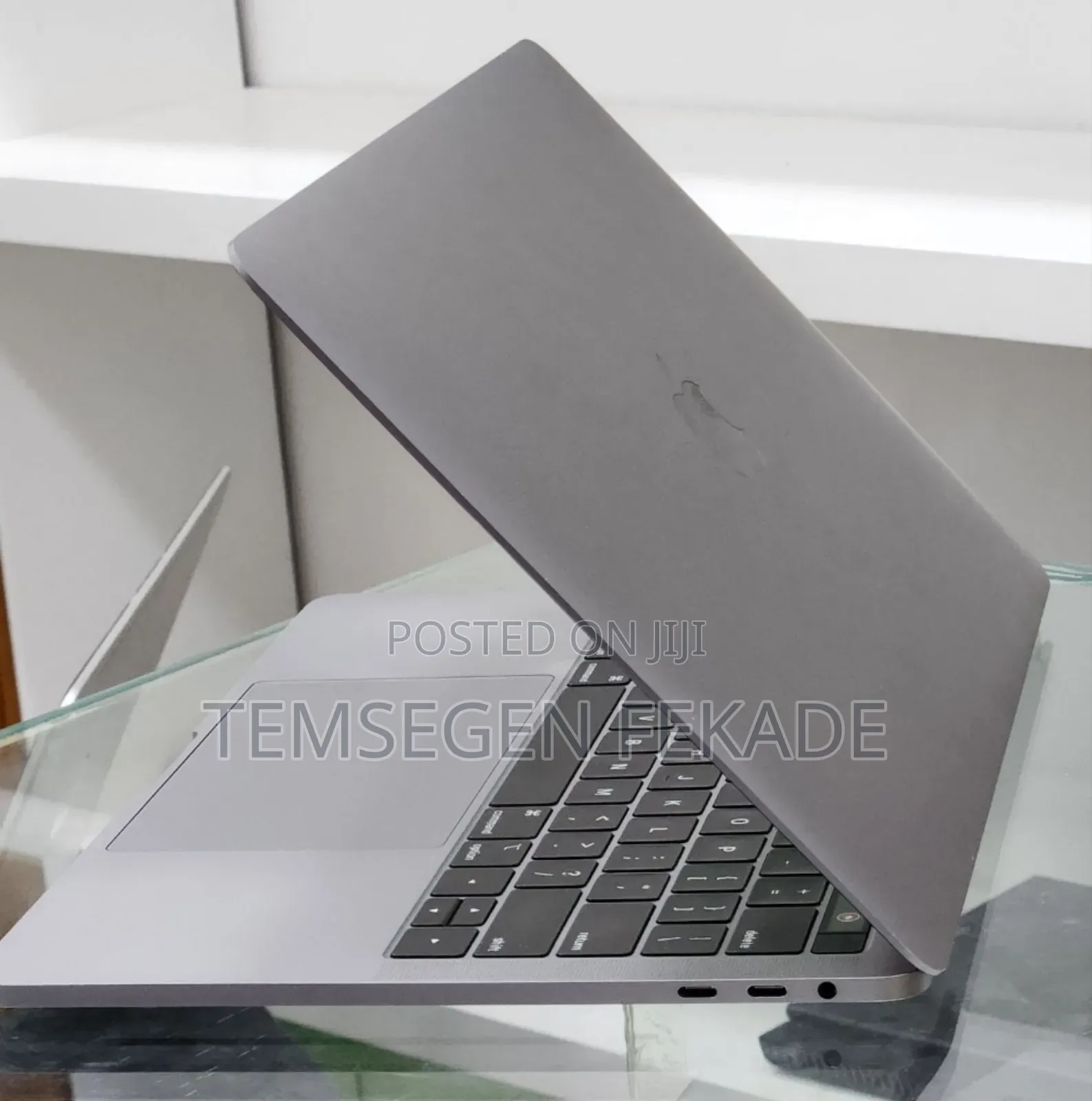 New Laptop Apple MacBook 2019 16GB Intel Core i7 SSD 1T